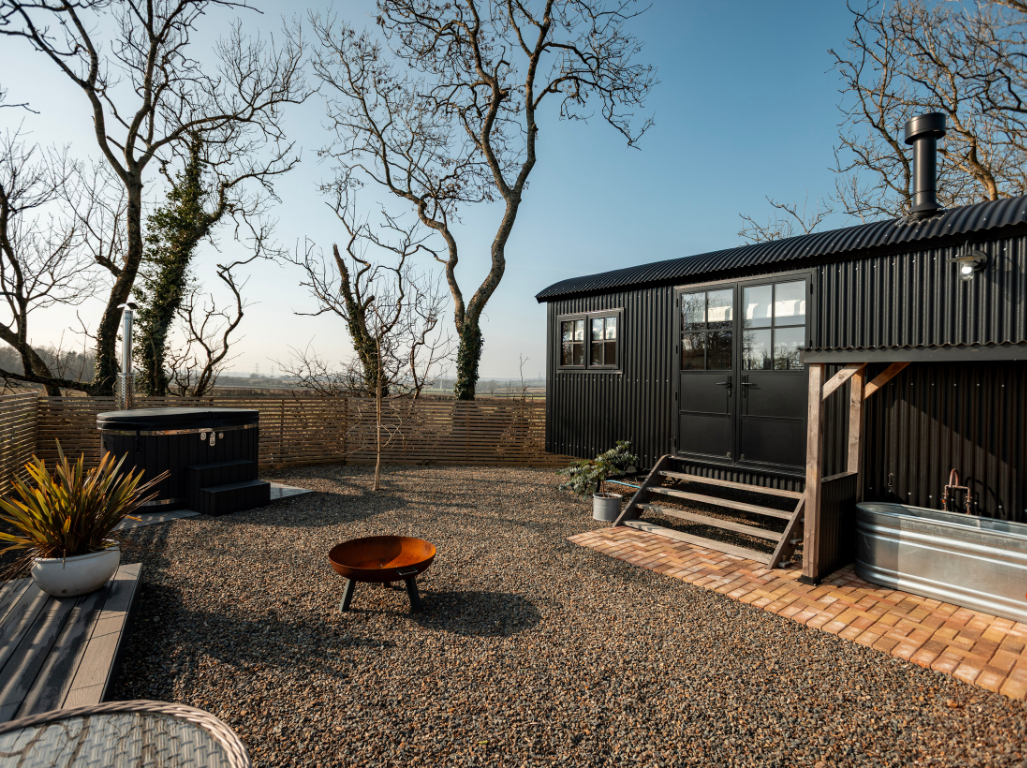 The Hut 1